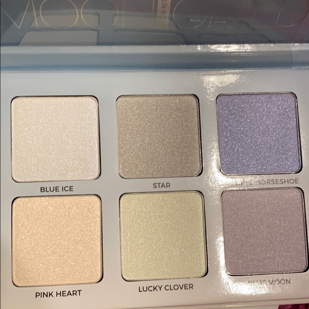 Anastasia moon child highlighter palette